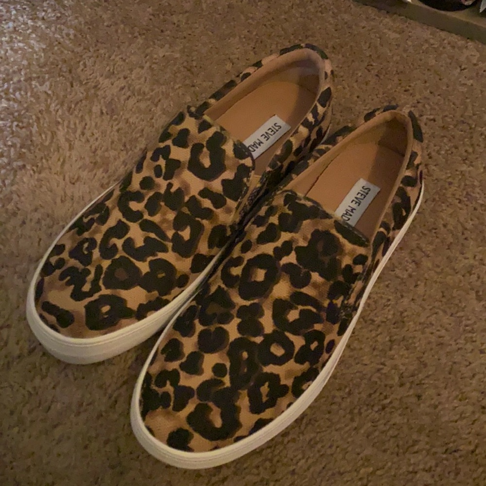 Steve Madden Slip on Leopard